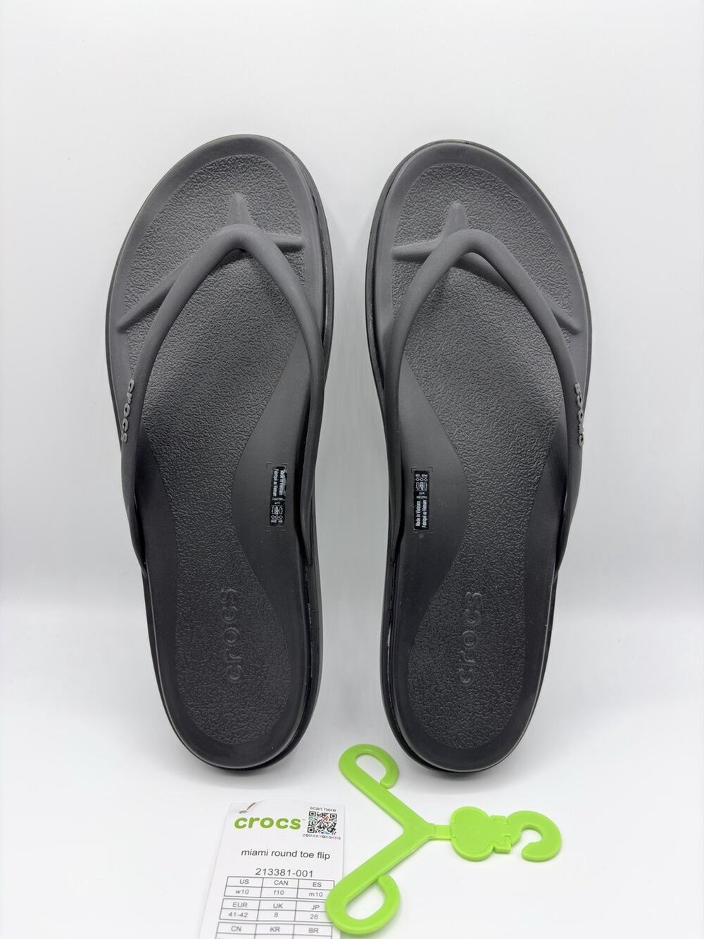 Crocs Women’s Miami Flip-Flop Sandals Round Toe Sz 10 US Black NWT